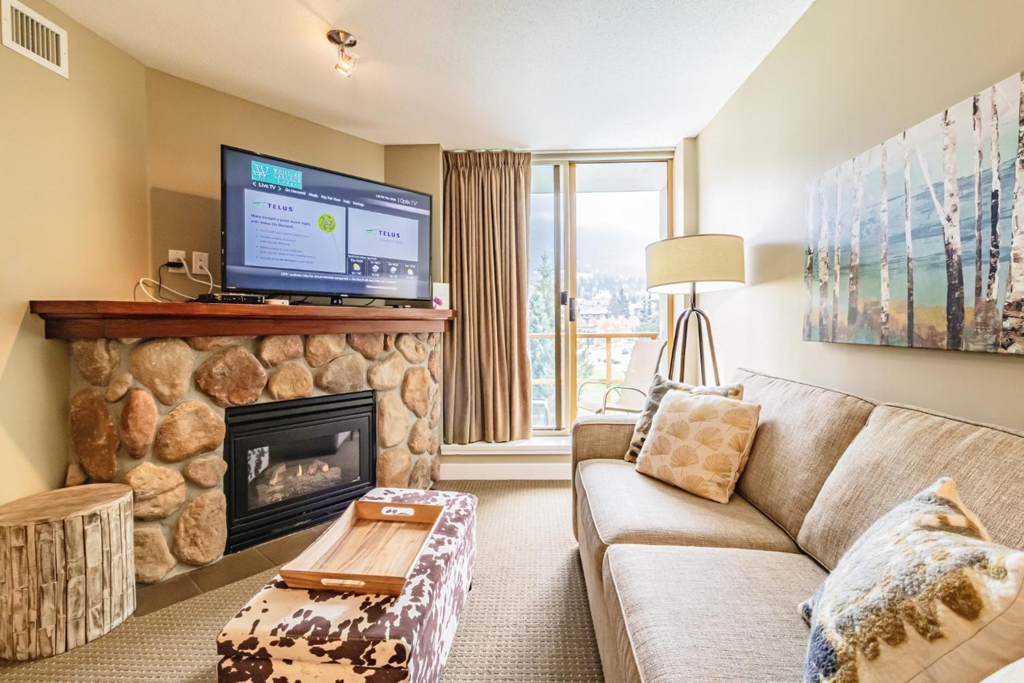 Cascade Lodge By Elevate Vacations Whistler Exterior photo