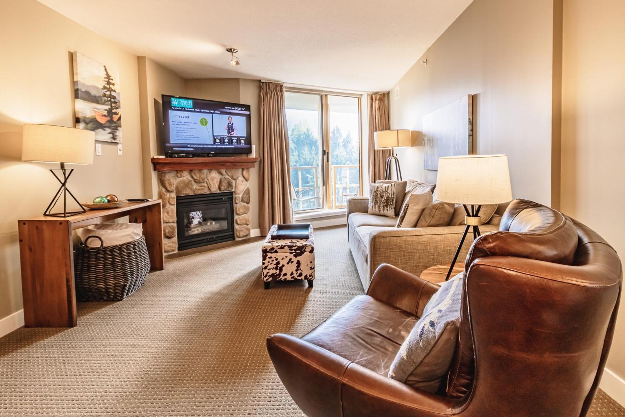 Cascade Lodge By Elevate Vacations Whistler Exterior photo